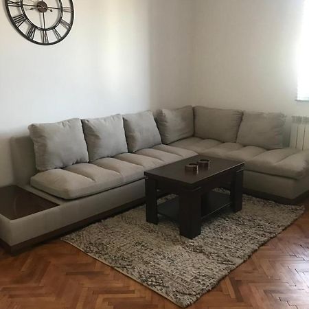Apartament Sanda Leilighet Turda Eksteriør bilde