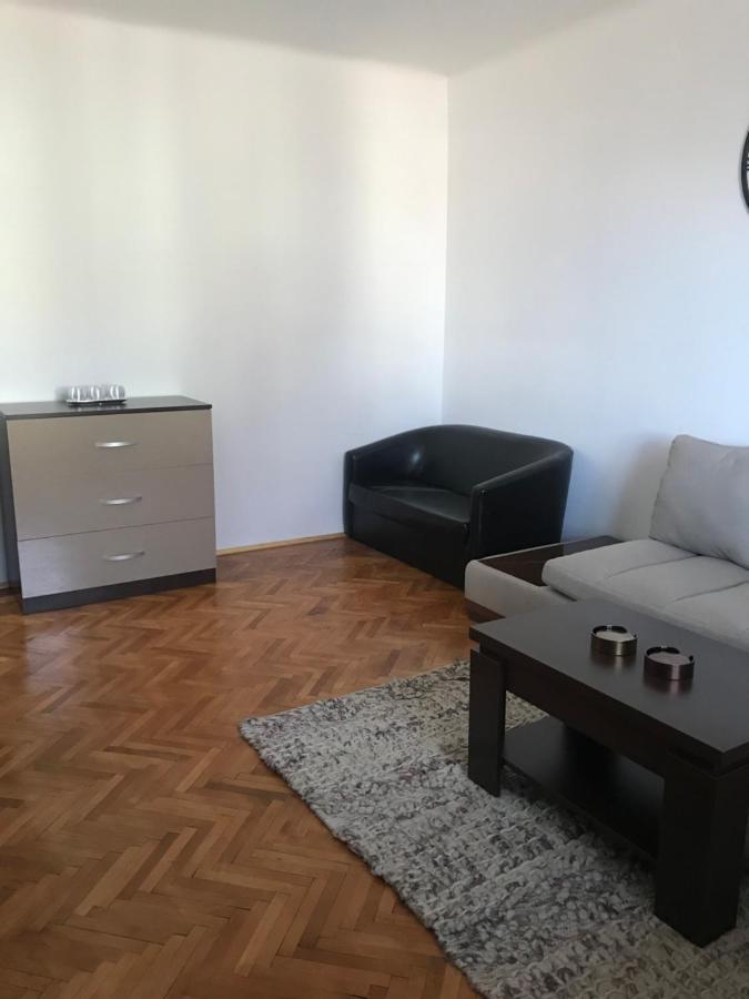 Apartament Sanda Leilighet Turda Eksteriør bilde
